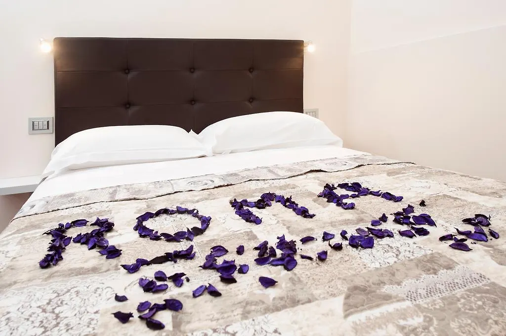 *** Guest house Trinity Luxury Rooms Rome Italy