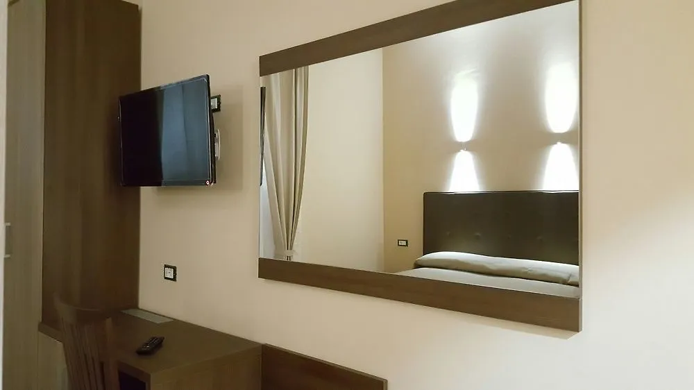 Trinity Luxury Rooms Rome Italy