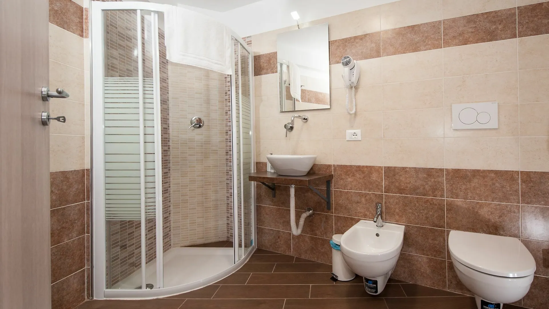 Trinity Luxury Rooms Rome 3*,